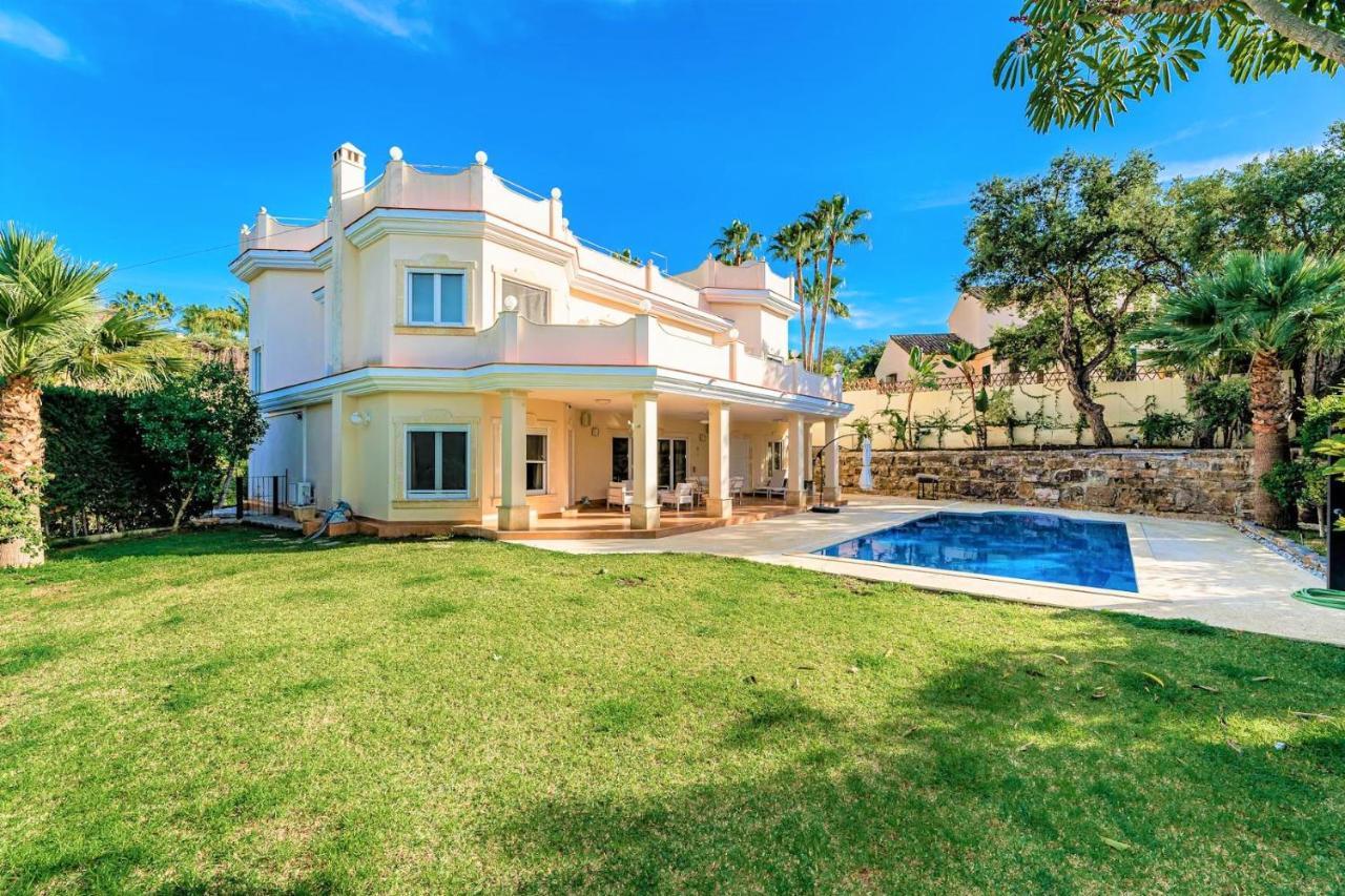Villa Svim, Walking Distance To The Beach! ماربيا المظهر الخارجي الصورة