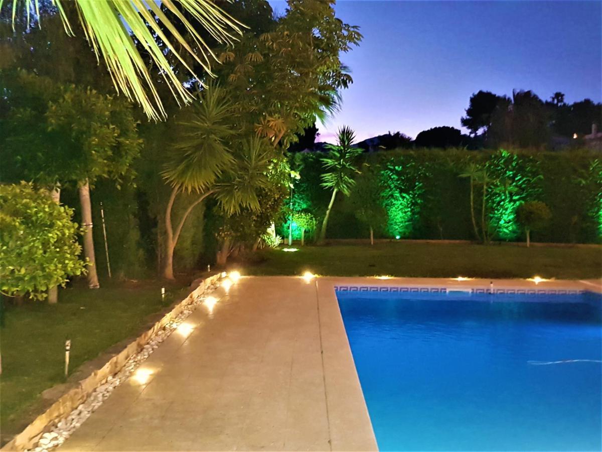 Villa Svim, Walking Distance To The Beach! ماربيا المظهر الخارجي الصورة