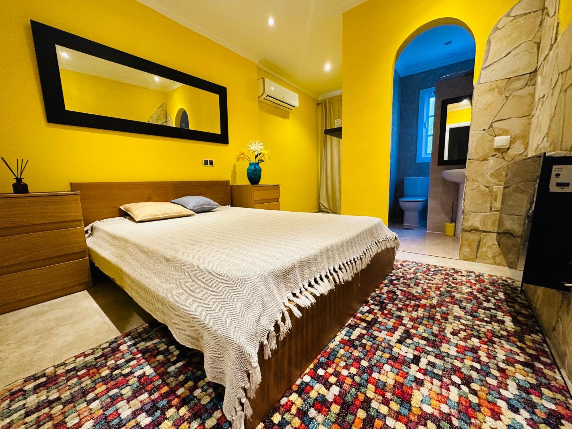 Villa Svim, Walking Distance To The Beach! ماربيا المظهر الخارجي الصورة