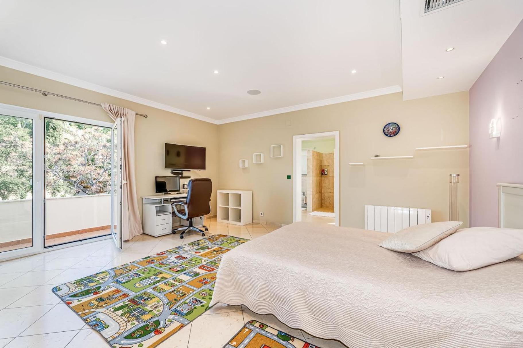 Villa Svim, Walking Distance To The Beach! ماربيا المظهر الخارجي الصورة