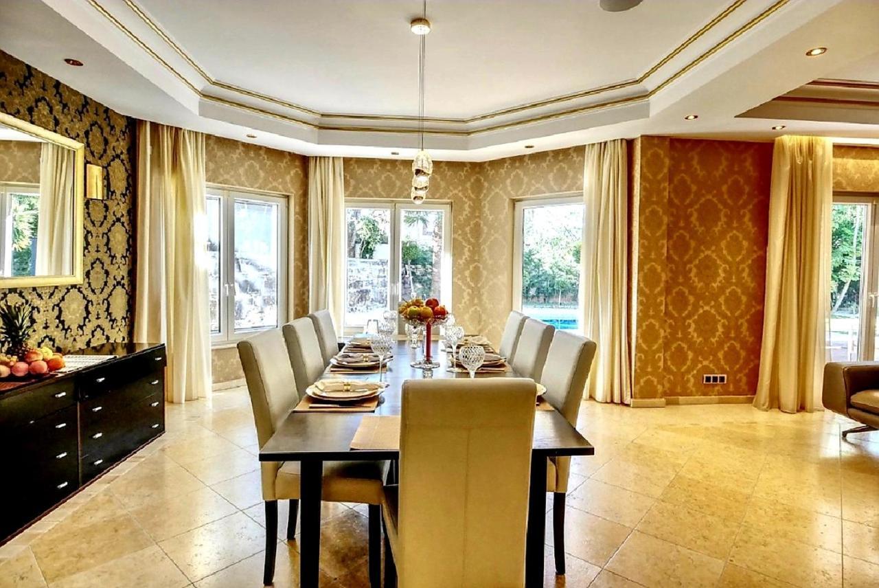 Villa Svim, Walking Distance To The Beach! ماربيا المظهر الخارجي الصورة